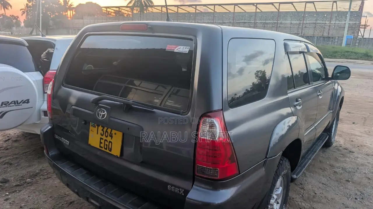 Toyota Hilux Surf 2.7 SSR 2005 Gray