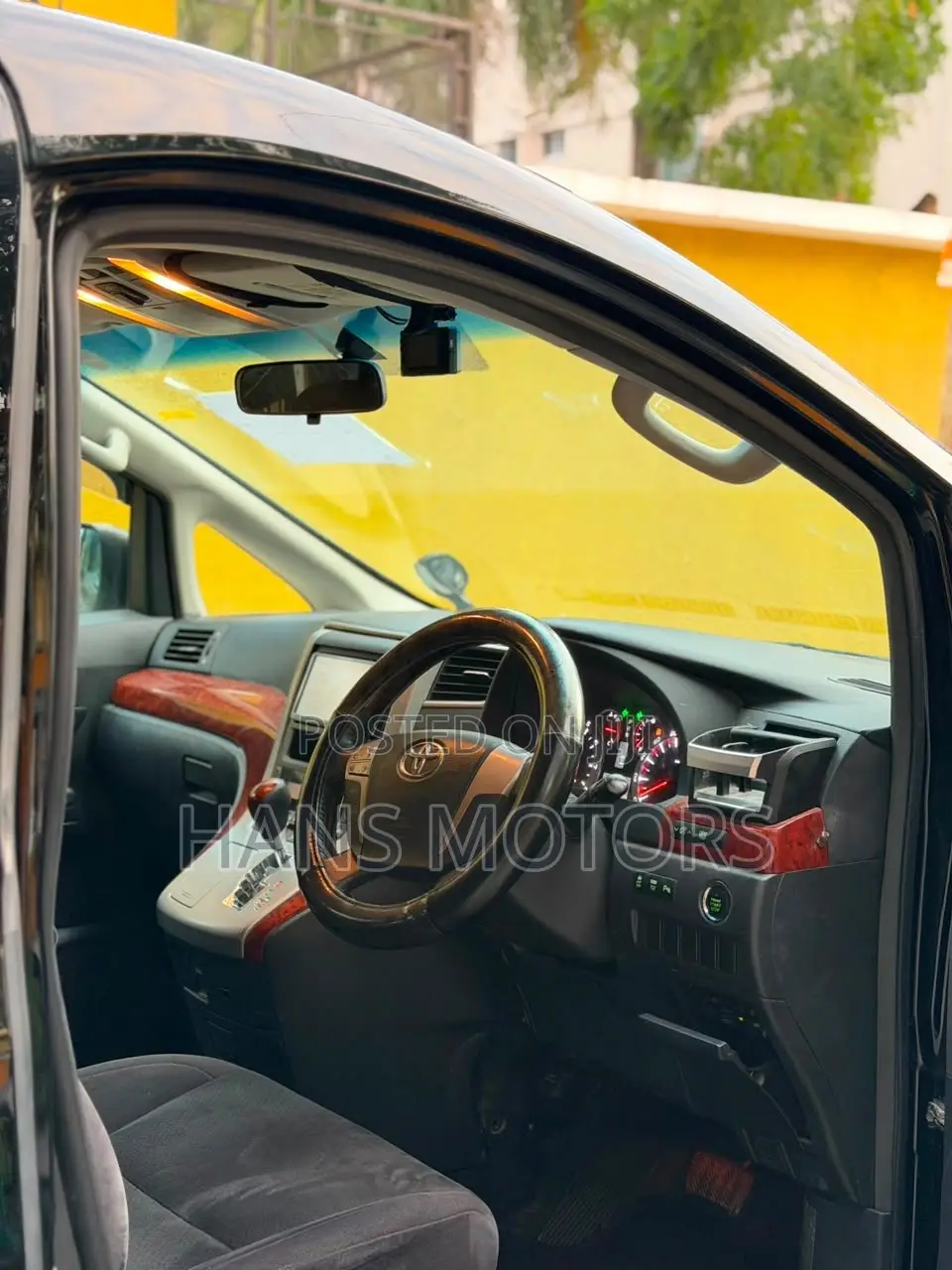 Toyota Alphard 2011 Black