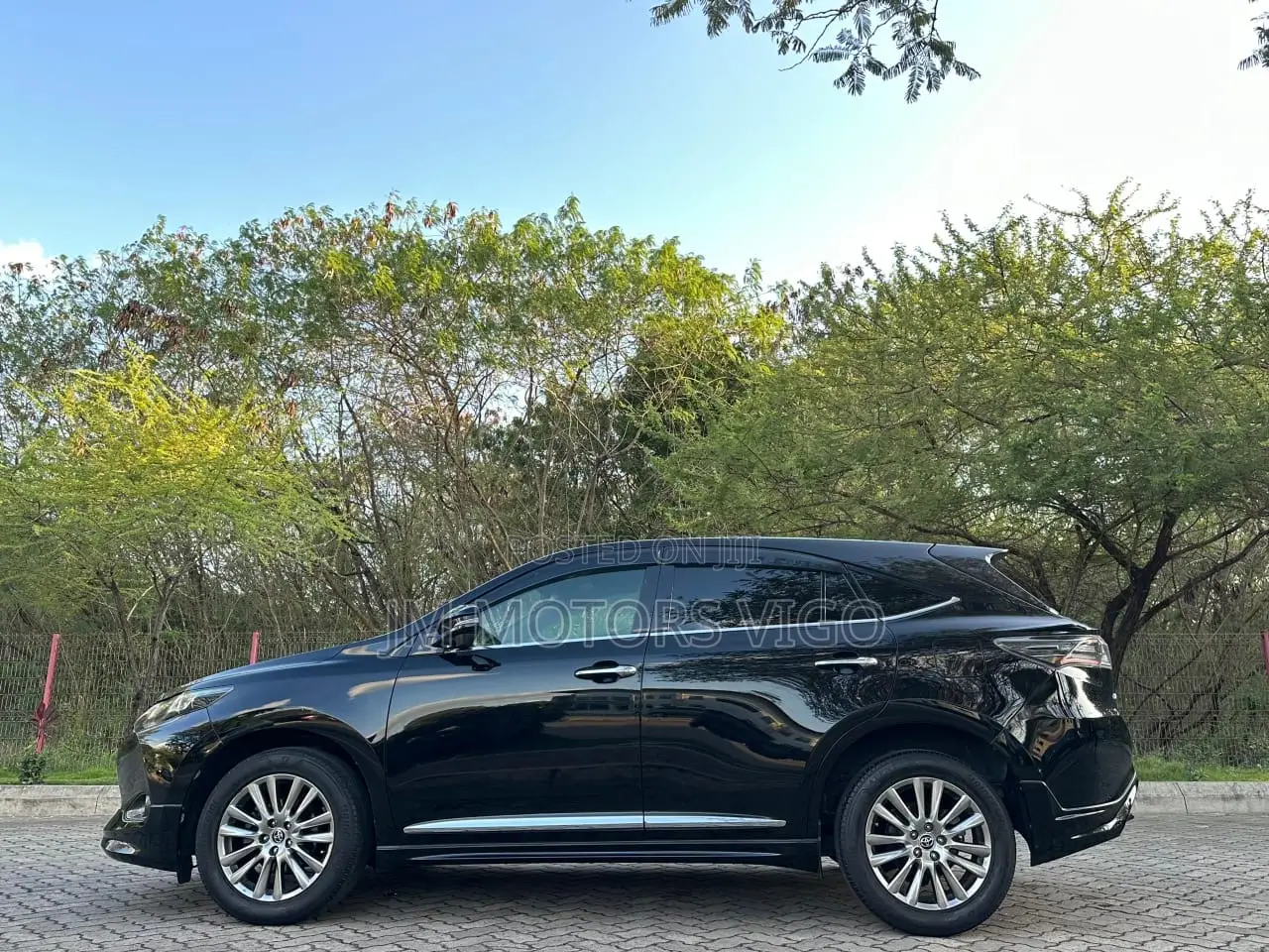 Toyota Harrier 2017 Black