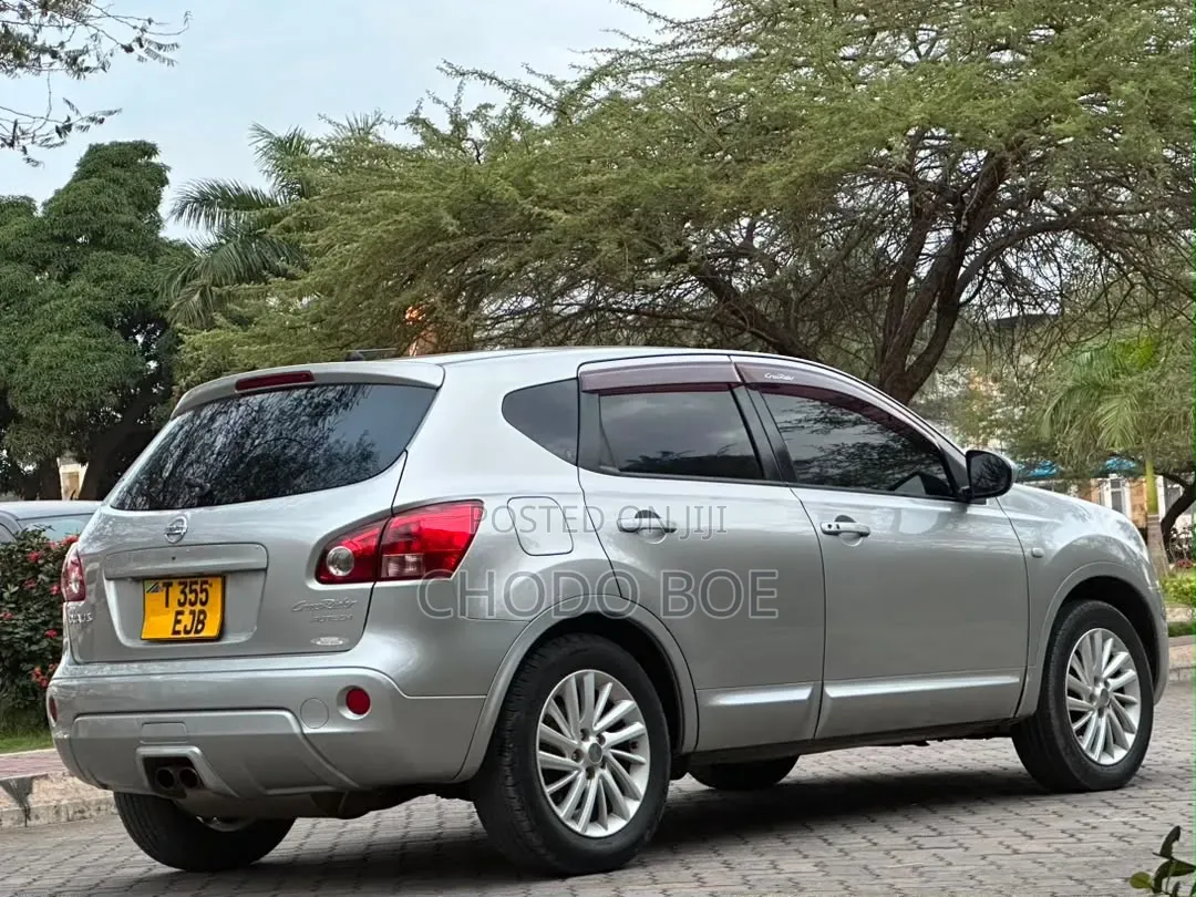 Nissan Dualis 2010 Silver