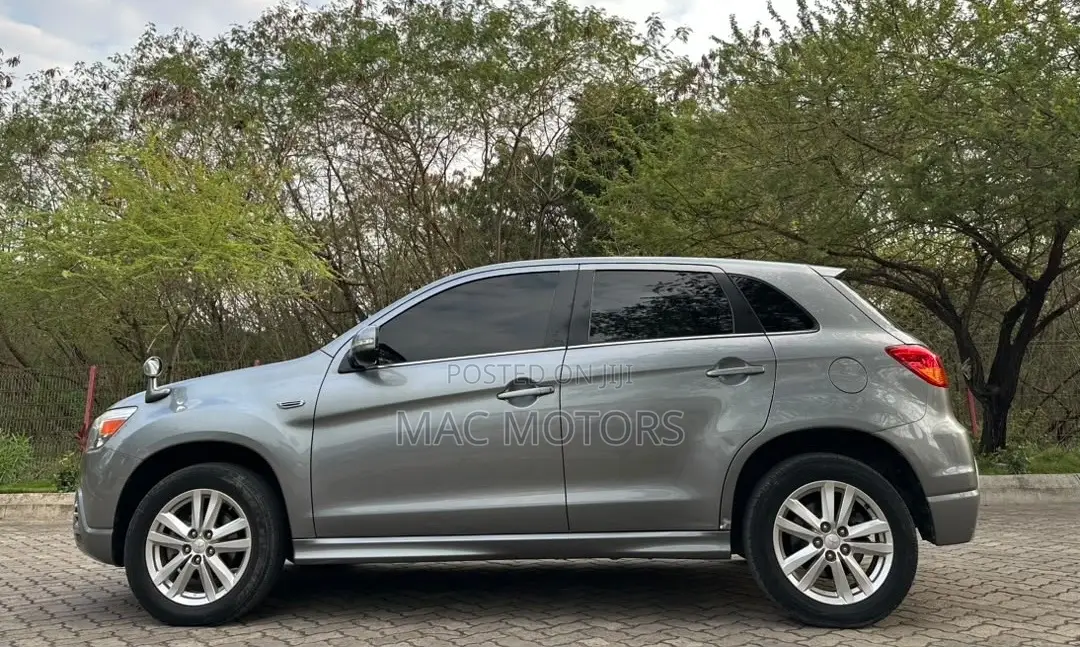 Mitsubishi RVR 2010 Gray