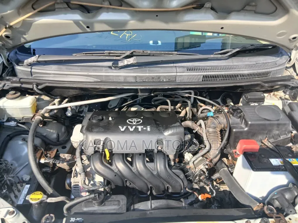 Toyota Corolla Spacio 2007 Gold