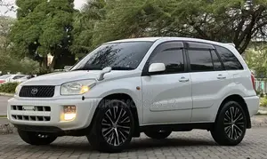 Toyota RAV4 2005 White