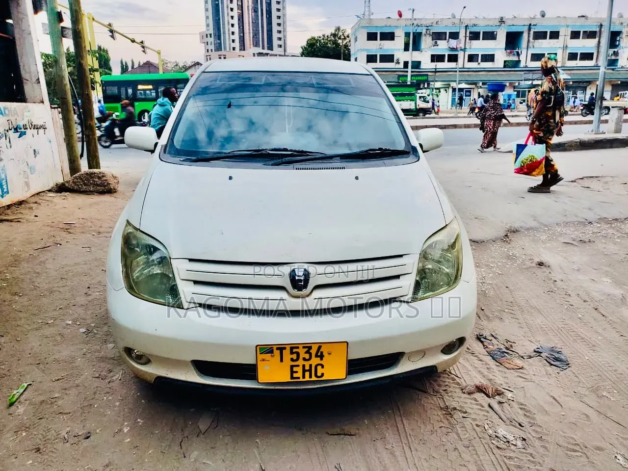 Toyota IST 2004 White