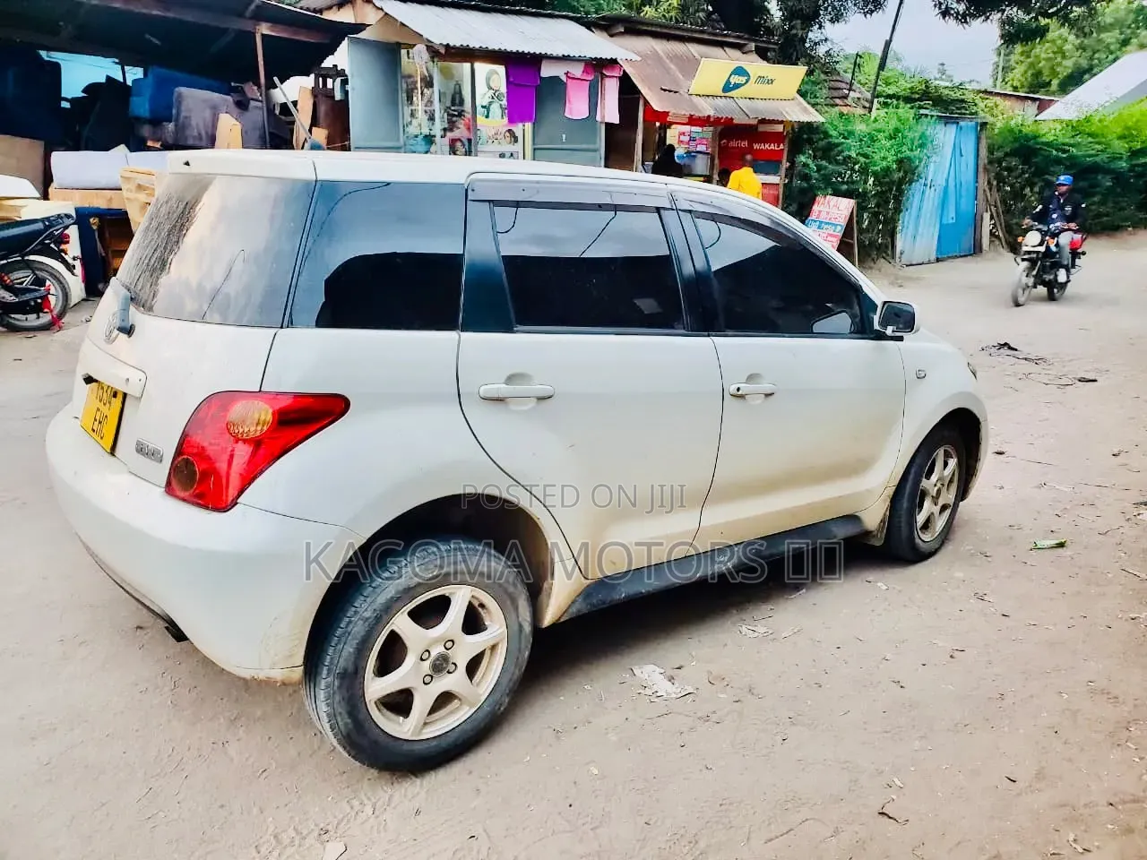 Toyota IST 2004 White