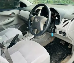 Toyota Axio 2009 Silver