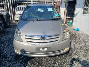 Toyota Corolla Spacio 1.5 X 2004 Gold