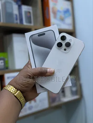 New Apple iPhone 15 Pro 128 GB White