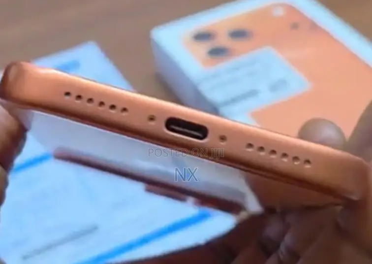New Apple iPhone 17 Pro Max 256 GB Orange