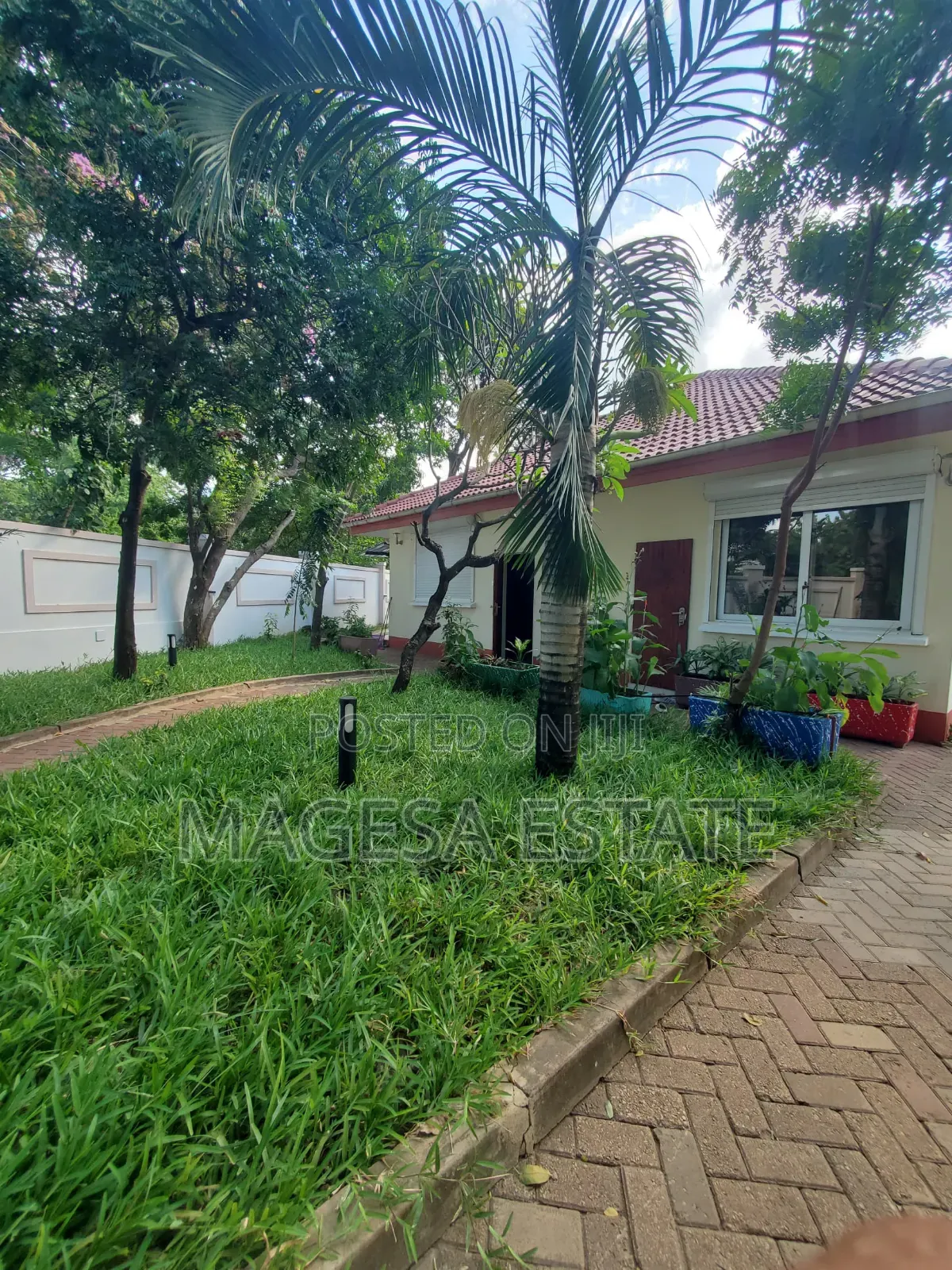 3bdrm Apartment in Masaki for rent