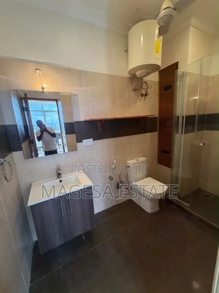 Furnished 3bdrm Apartment in Oyster Bay for rent