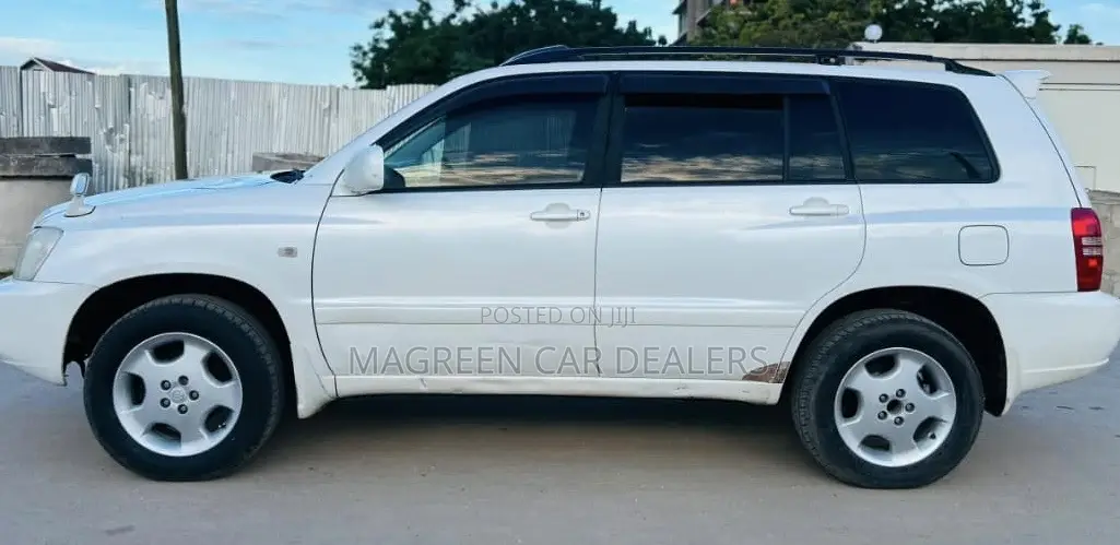 Toyota Kluger 2006 White
