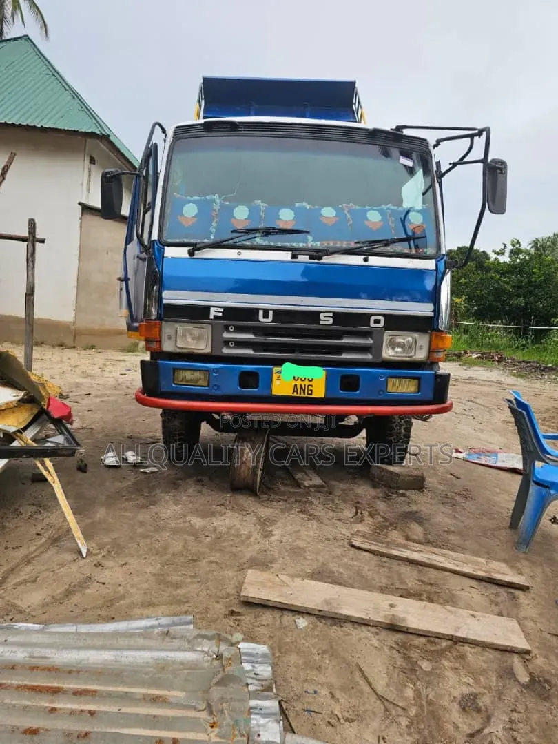 Fuso Dump Tipper 6d17