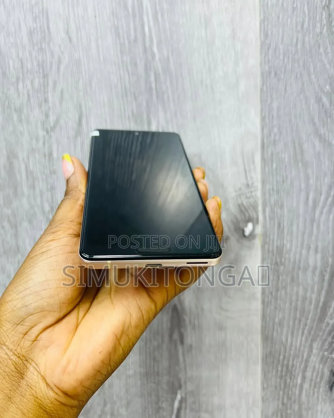 Sharp Aquos sense5G 64 GB