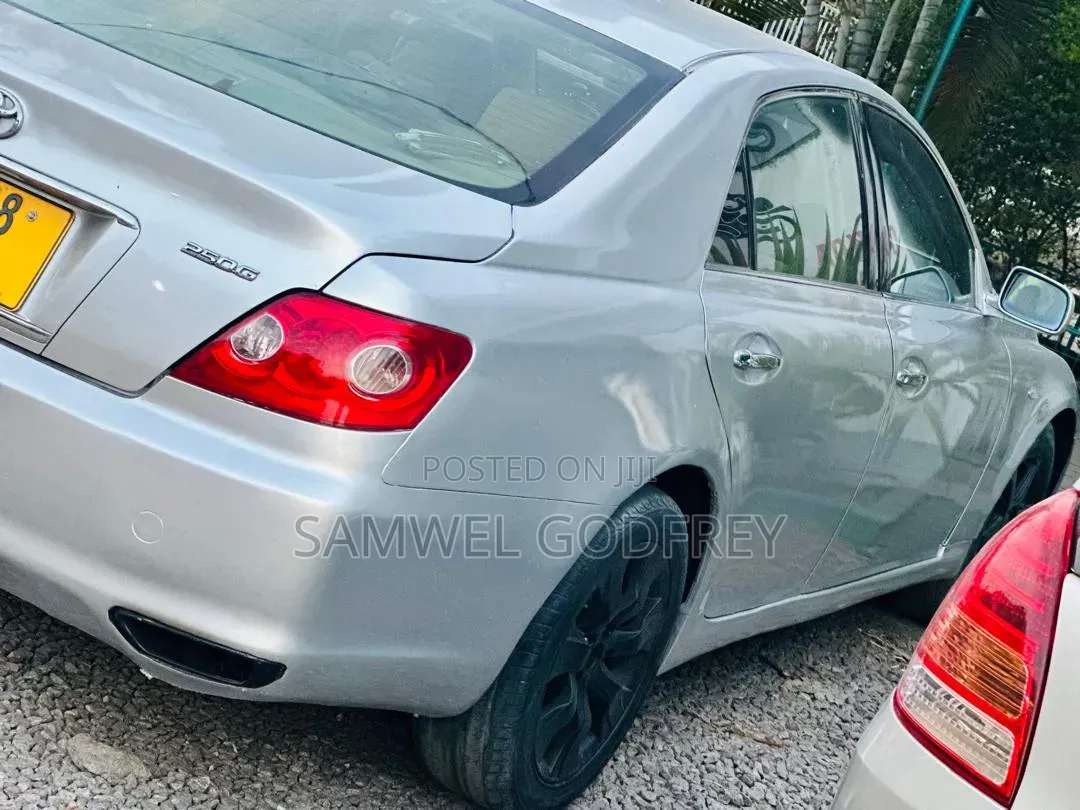 Toyota Mark X 2005 Silver
