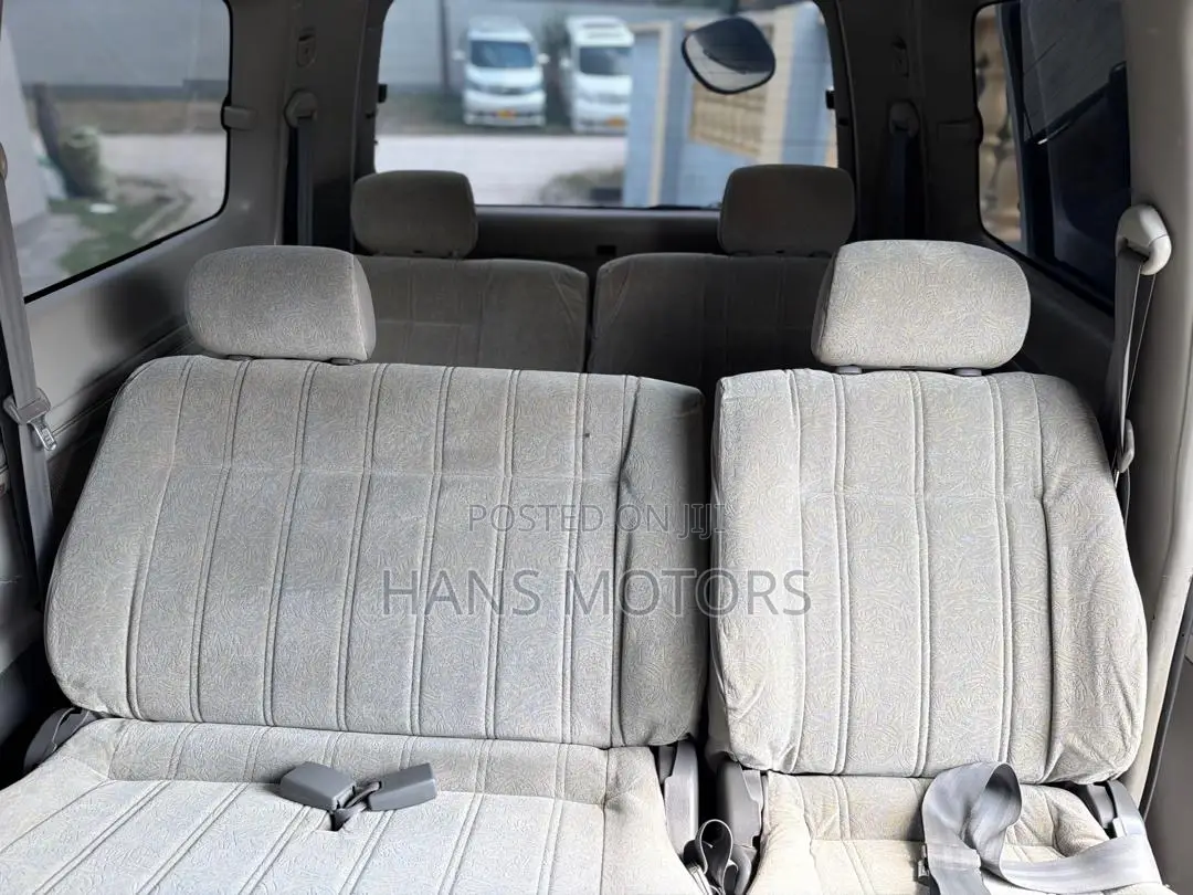 Toyota Noah 2001 White