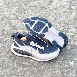 Mens Sneakers Nike ZoomX Goretex