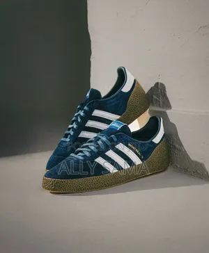 Men's Sneakers Adidas MontReal 76 Suede