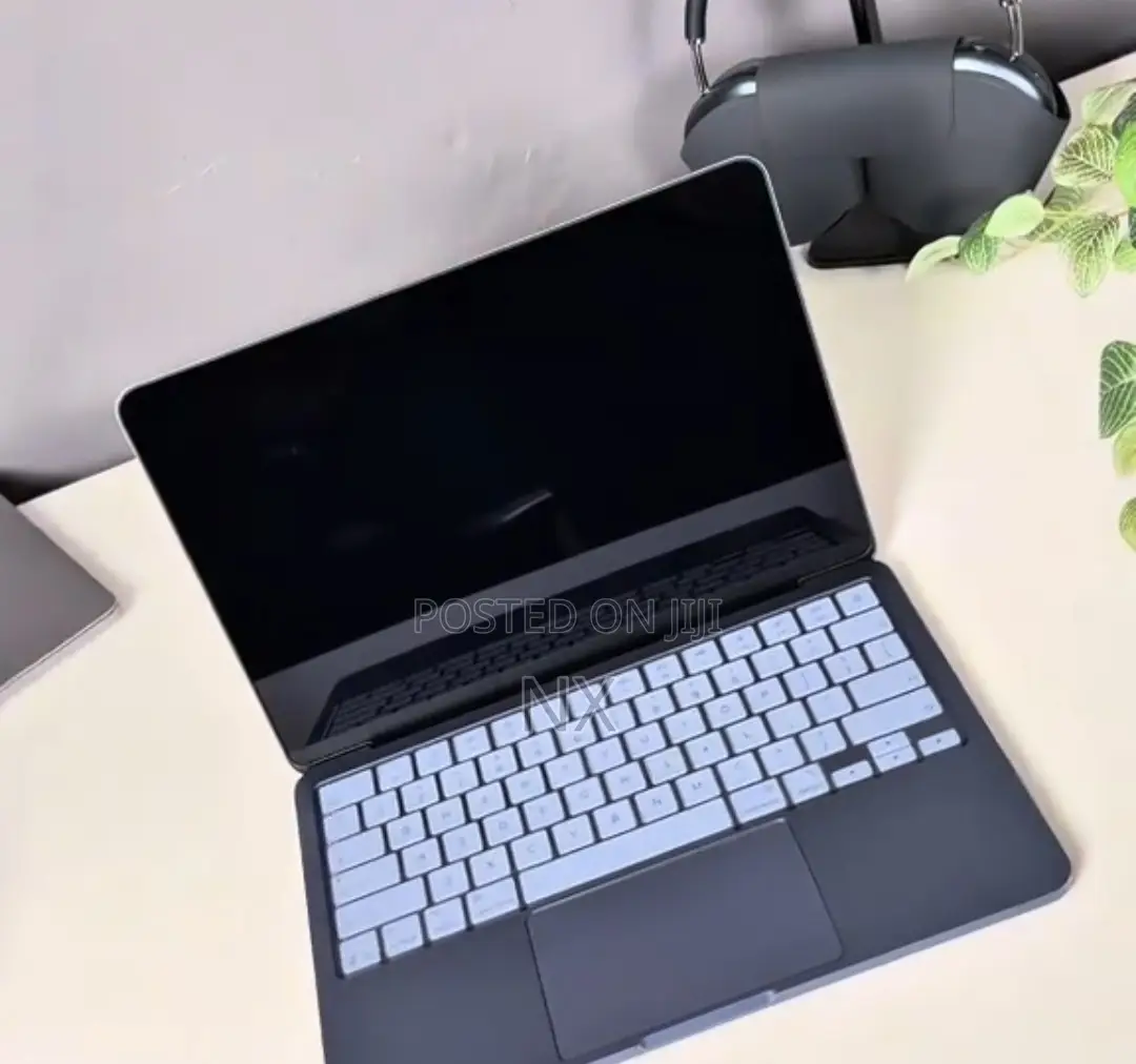 New Laptop Apple MacBook Air 2026 M5 16GB Apple M5 SSD 512GB