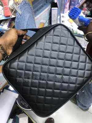 Make Up Case With Led Mirror