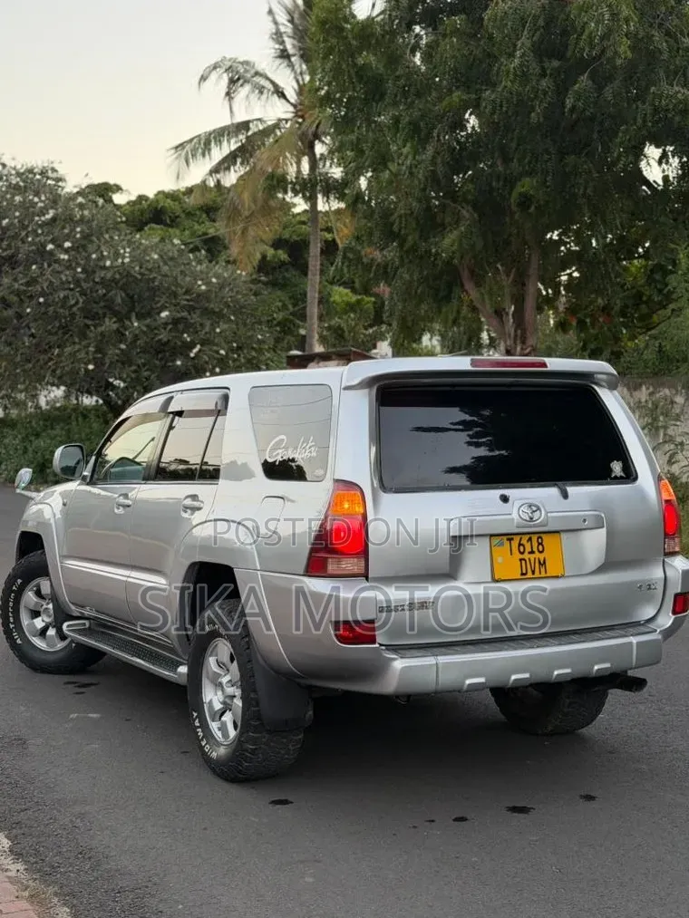 Toyota Hilux Surf 2005 Silver