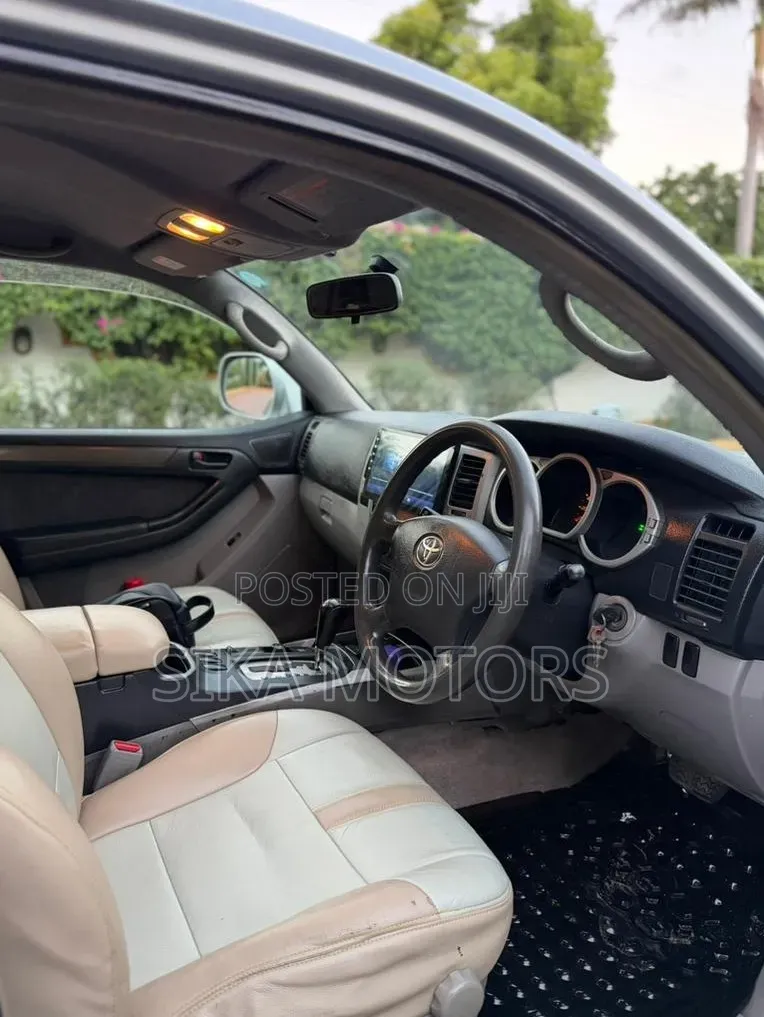 Toyota Hilux Surf 2005 Silver