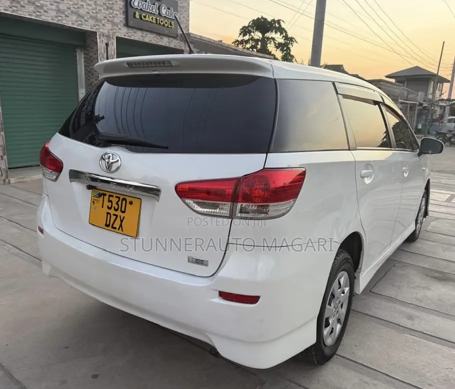 Toyota Wish 2011 Pearl