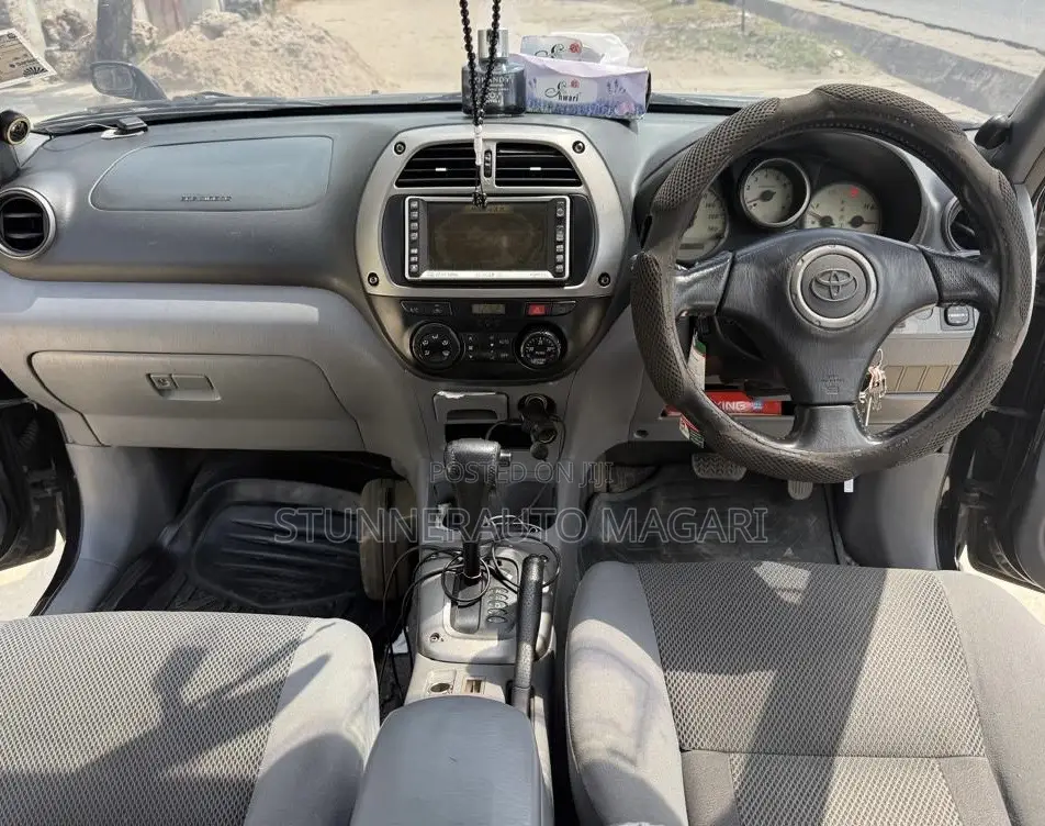 Toyota RAV4 2004 Black