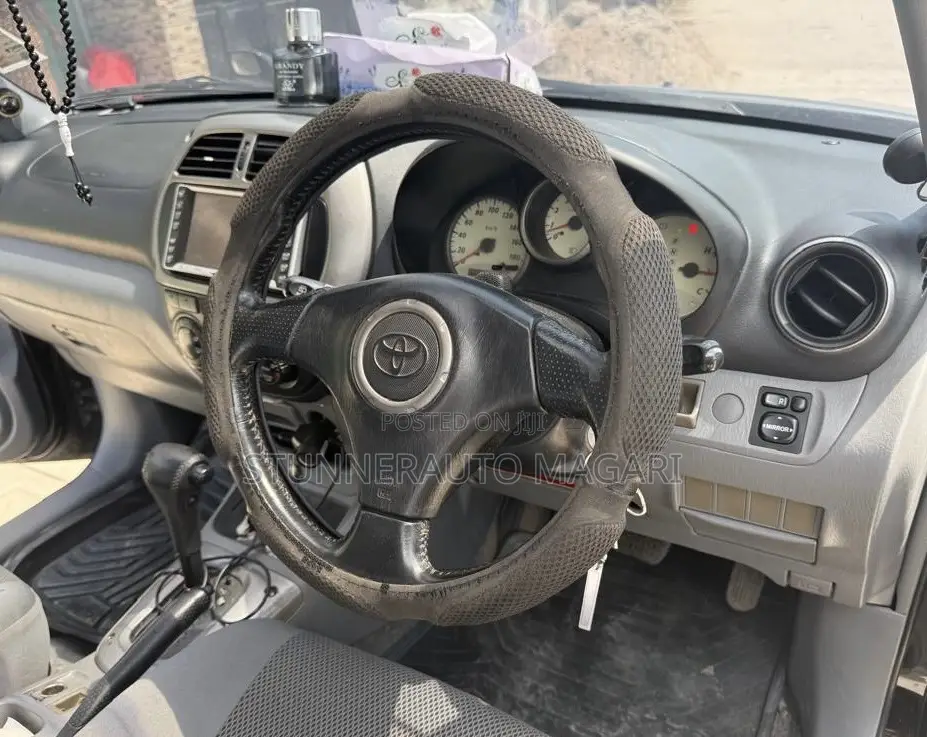 Toyota RAV4 2004 Black