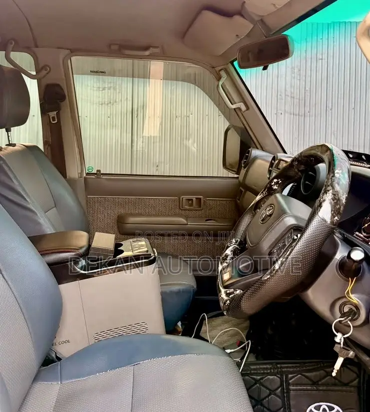 Toyota Land Cruiser 4.5 V8 GXR 2016 White