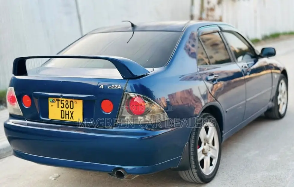 Toyota Altezza 2004 Blue