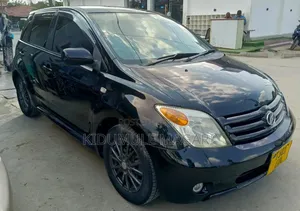 Toyota IST 2004 Black
