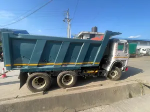 Tata Tipper (Eeb)