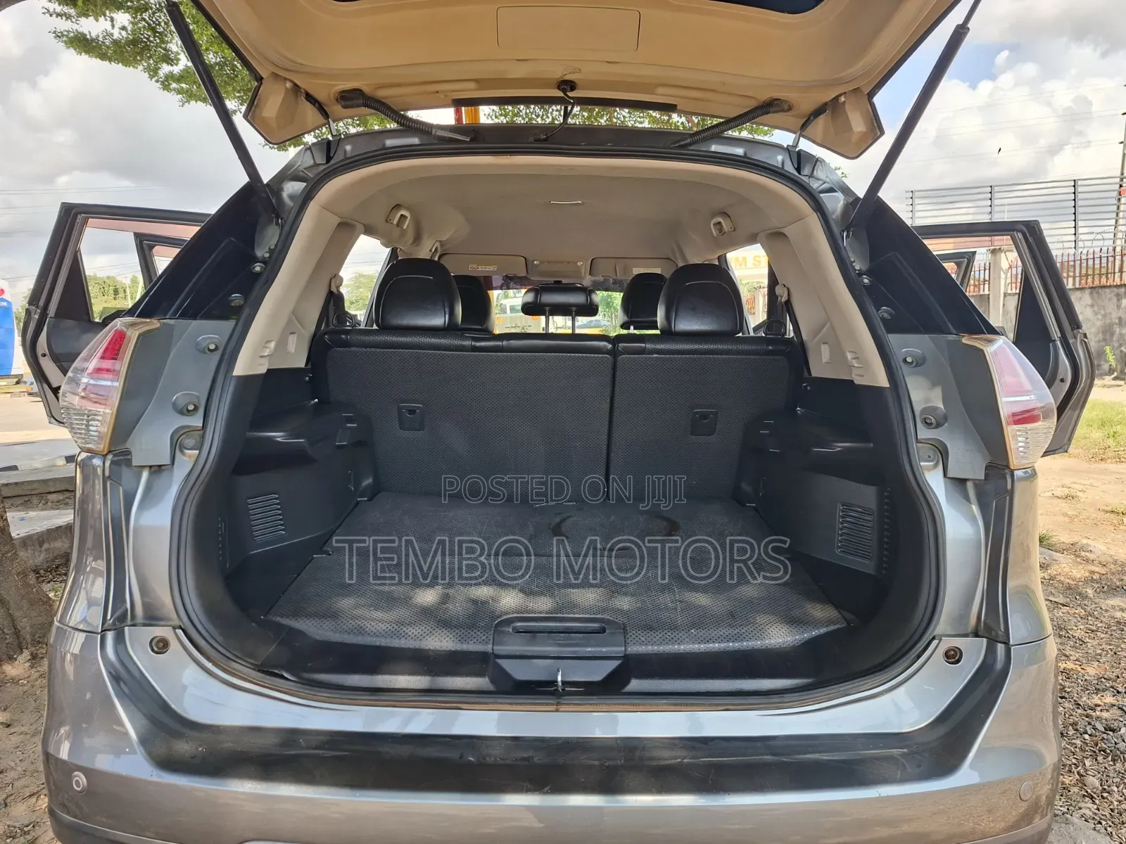 Nissan X-Trail 2014 Gray