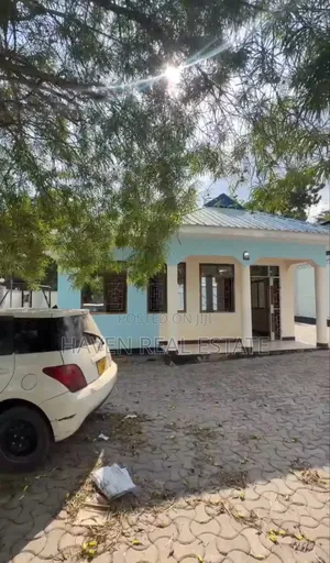 2bdrm House in Makongorosi for rent