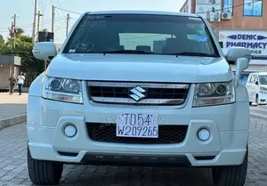 Suzuki Escudo 2008 White