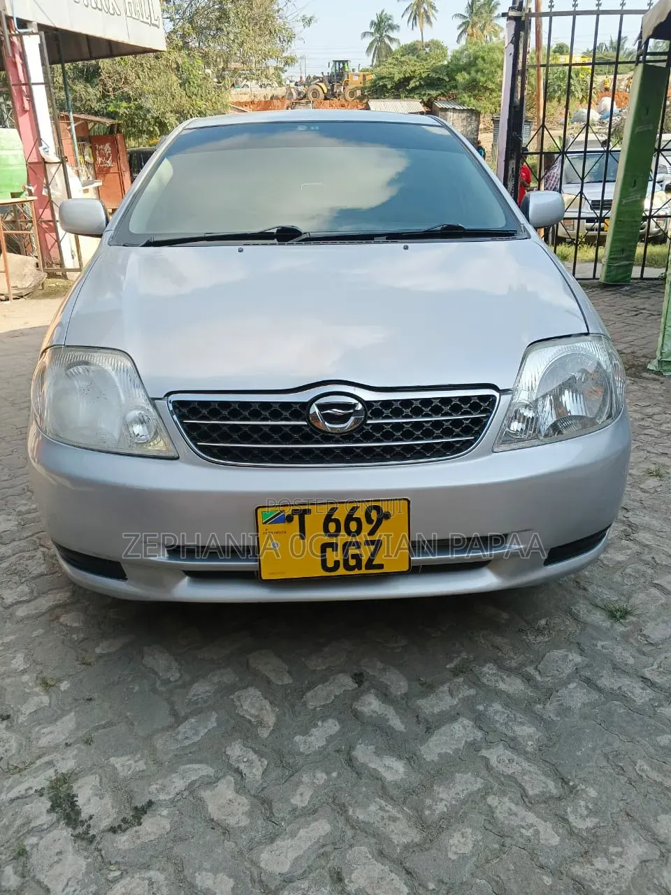 Toyota Corolla 2004 Silver