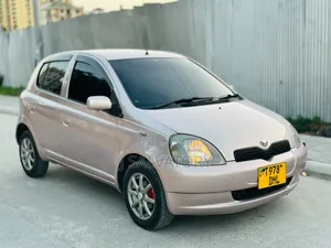 Toyota Vitz 2002 Pink