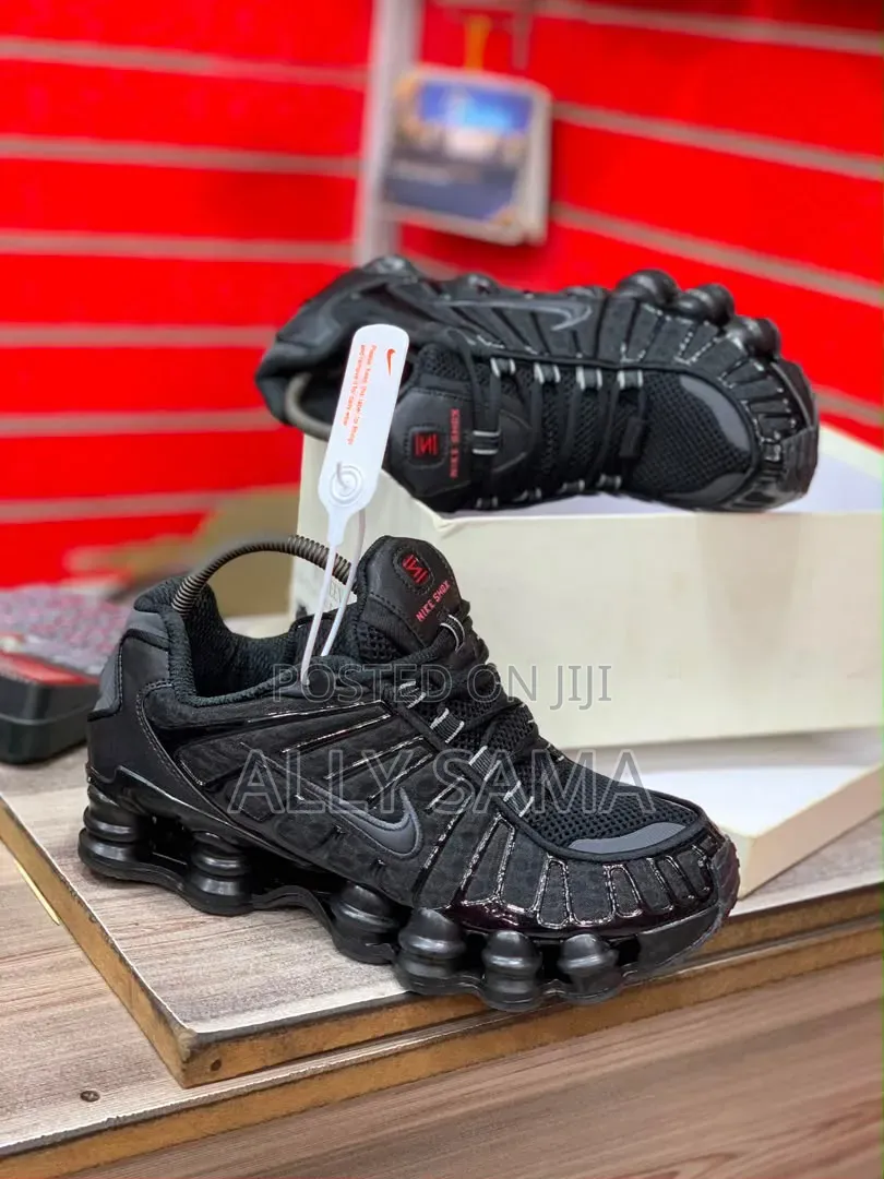 Men's Sneakers Nike Shox