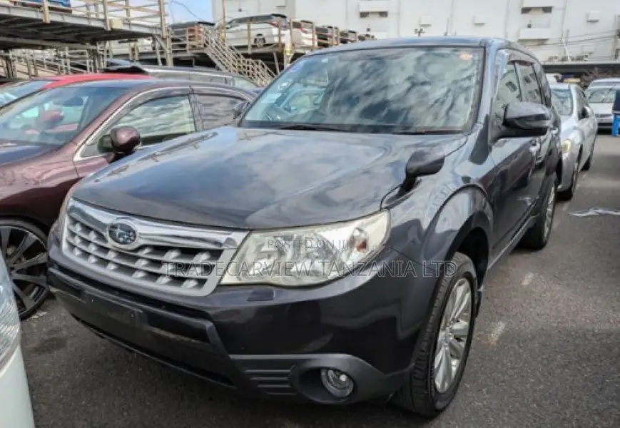 Subaru Forester 2012 Gray