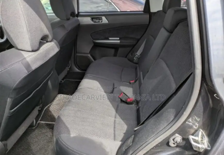 Subaru Forester 2012 Gray