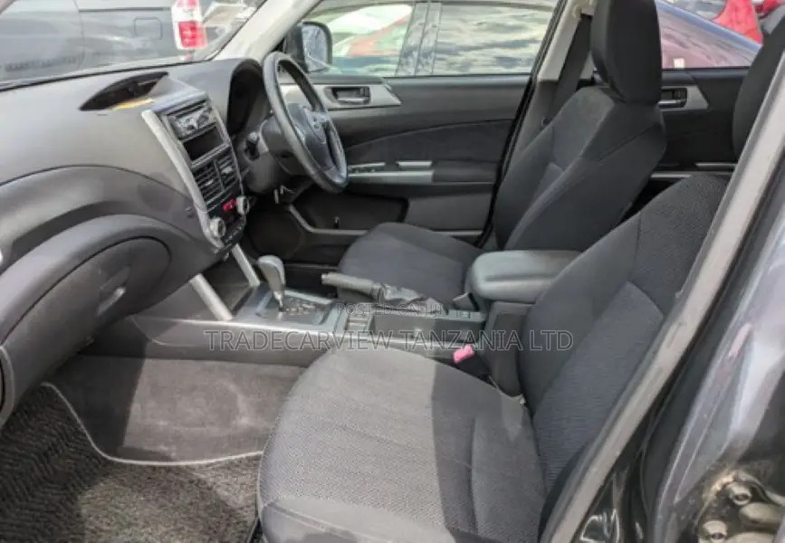 Subaru Forester 2012 Gray