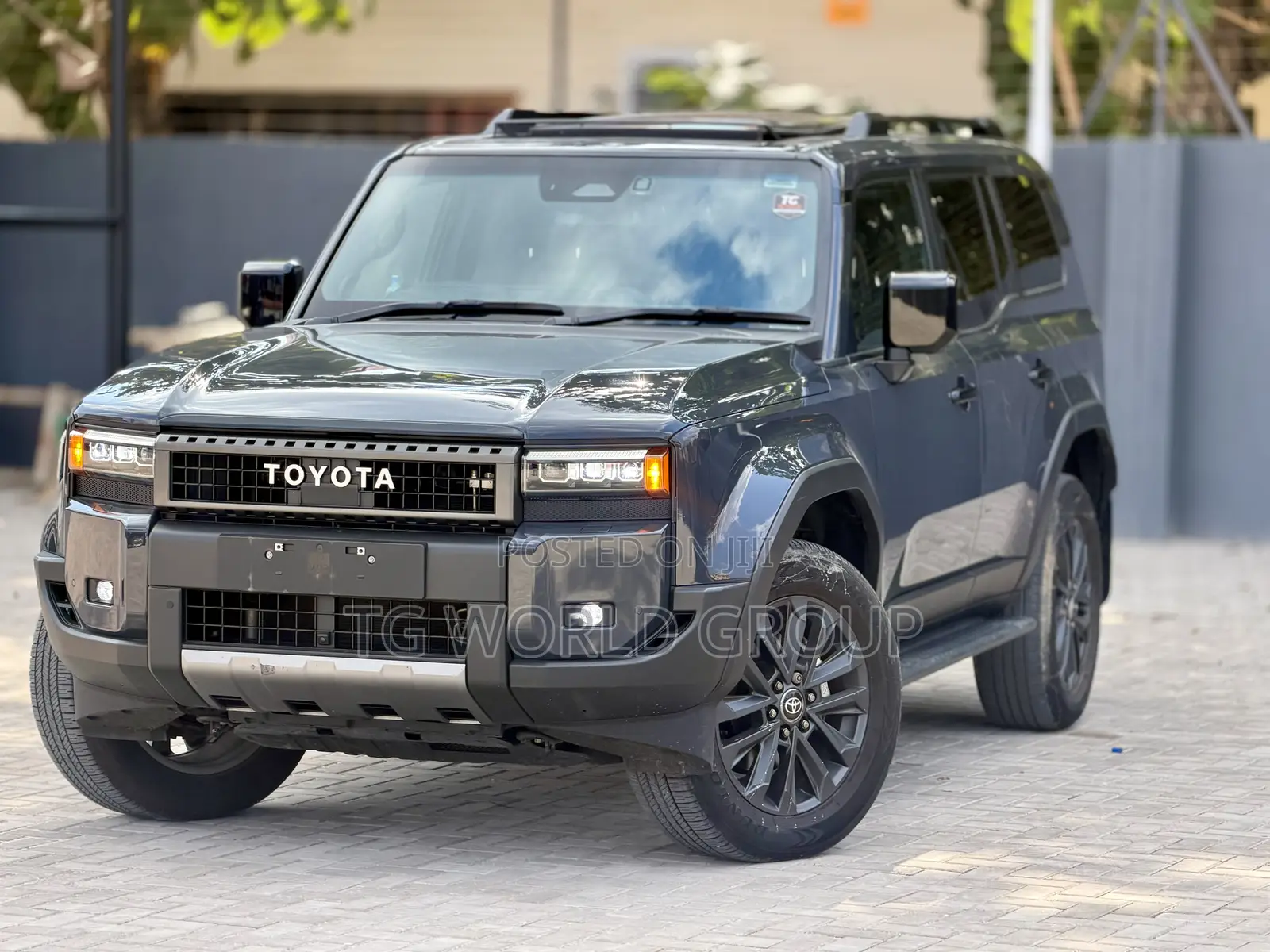 Toyota Land Cruiser Prado 2.8 2024 Gray