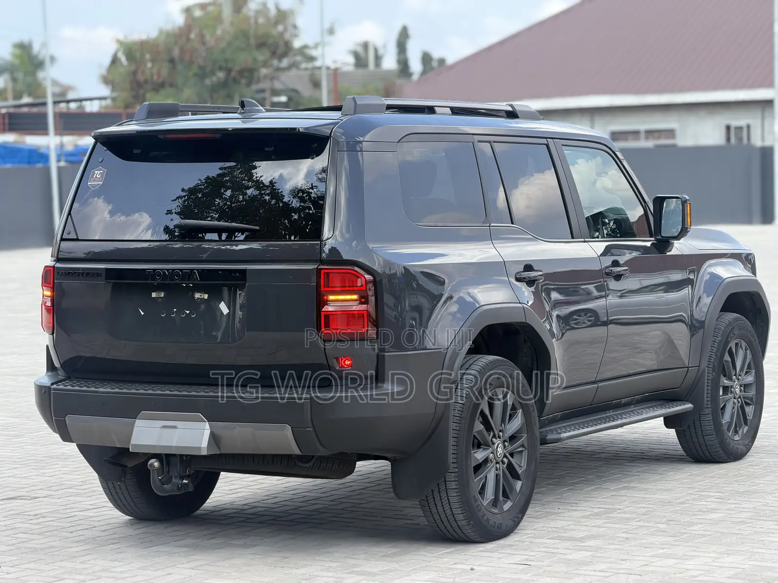 Toyota Land Cruiser Prado 2.8 2024 Gray