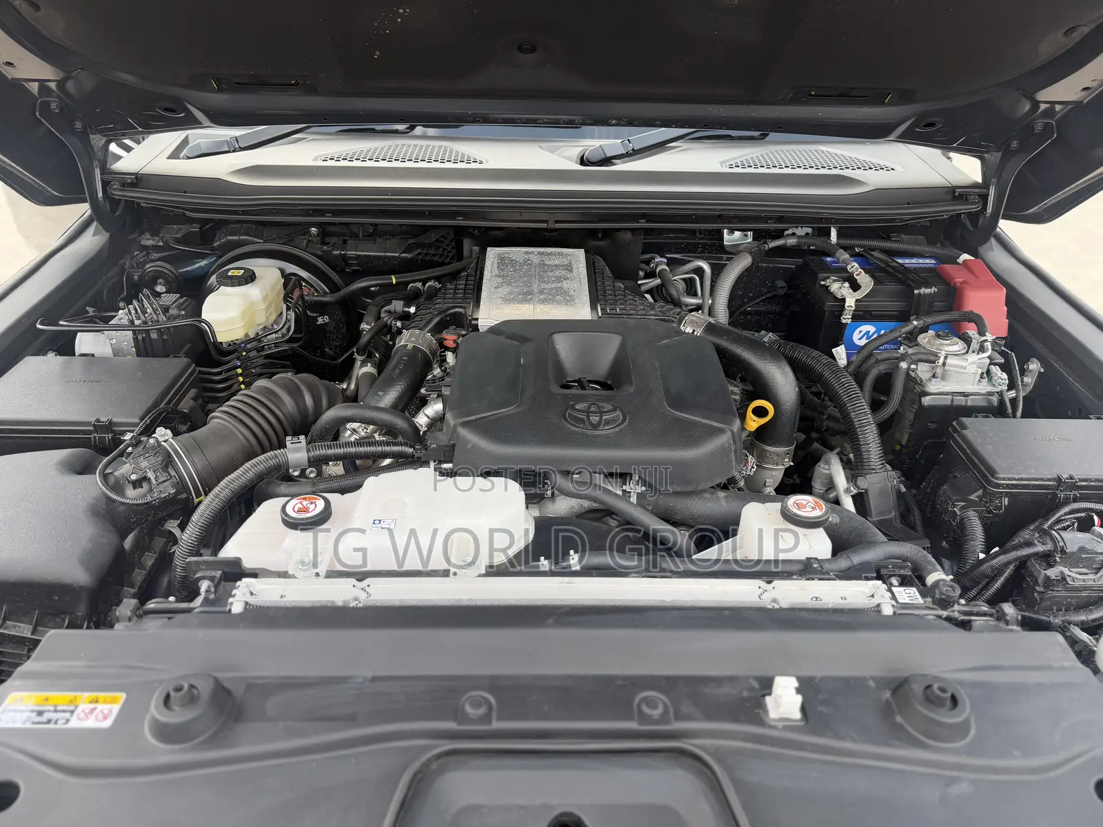 Toyota Land Cruiser Prado 2.8 2024 Gray