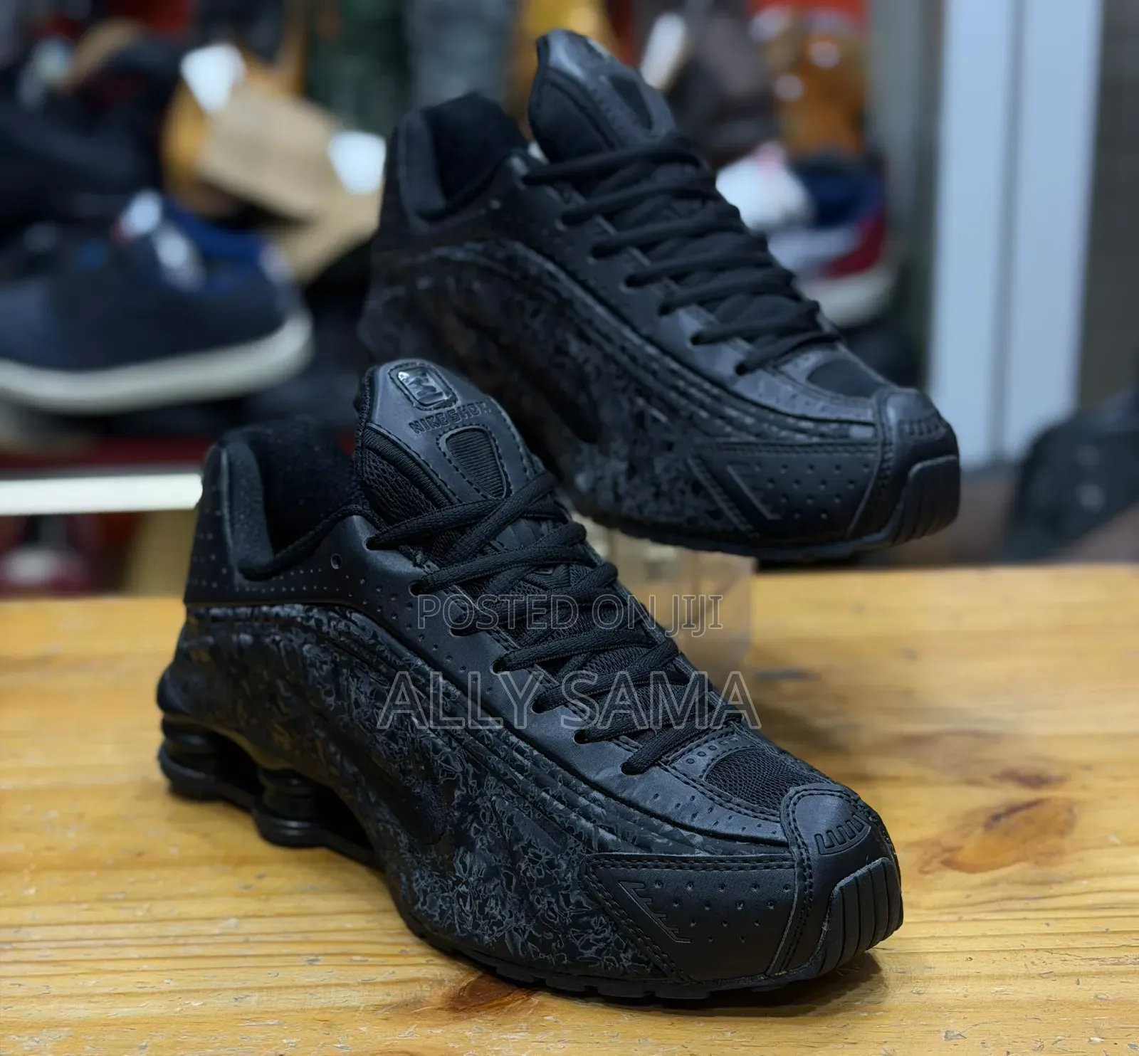 MensMen's Sneakers Nike Shox New Colors