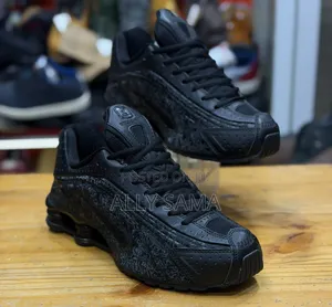 MensMen's Sneakers Nike Shox New Colors