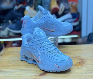 MensMen's Sneakers Nike Shox New Colors