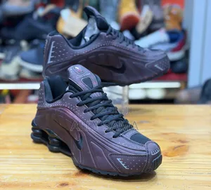 MensMen's Sneakers Nike Shox New Colors