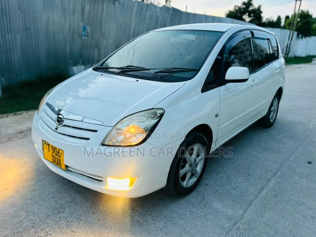Toyota Corolla Spacio 2006 White